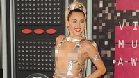 Miley ditawari bayaran sebesar Rp 14,5 miliar per film saat menginjak usia 22 tahun. Dok. Getty Image