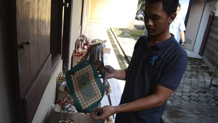 Dari Mana Produsen Terompet Peroleh 2,3 Ton Sampul Alquran? ini Kata Polisi