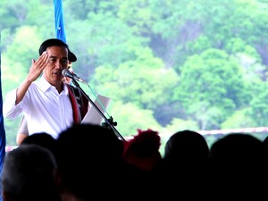 Jokowi Keluarkan Perpres Status Dosen 35 PTS yang Dinegerikan