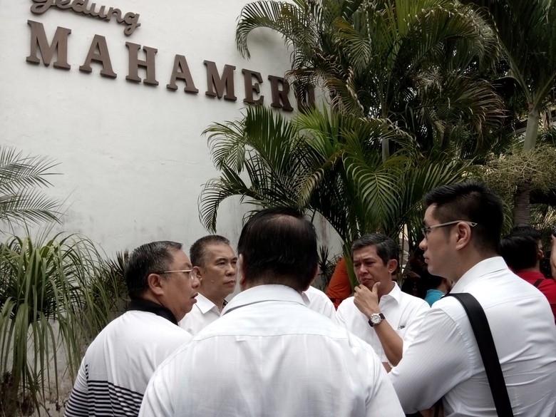 Setahun Tragedi AirAsia QZ8501, Keluarga Korban Tuntut 10 Hal Setahun Tragedi AirAsia QZ8501, Keluarga Korban Tuntut 10 Hal
