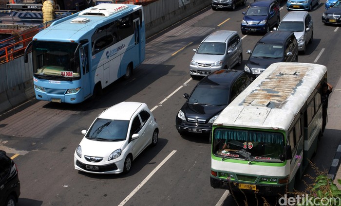 100 Bus Operator Angkot DKI Siap Gabung TransJ dalam Trans Swadaya