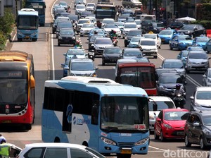 Pak Ahok, Kopaja Rute Monas-Ragunan Langka di Jam Sibuk