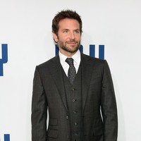 Di posisi kedua ada Bradley Cooper yang juga dinilai tampan. Penelitiannya juga sama menggunakan pemetaan wajah. Sistem pemetaan wajahnya dibagi menjadi 12 titik, mulai dari bibir, hidung, pipi hingga dahi. Foto: Dok. Getty Images