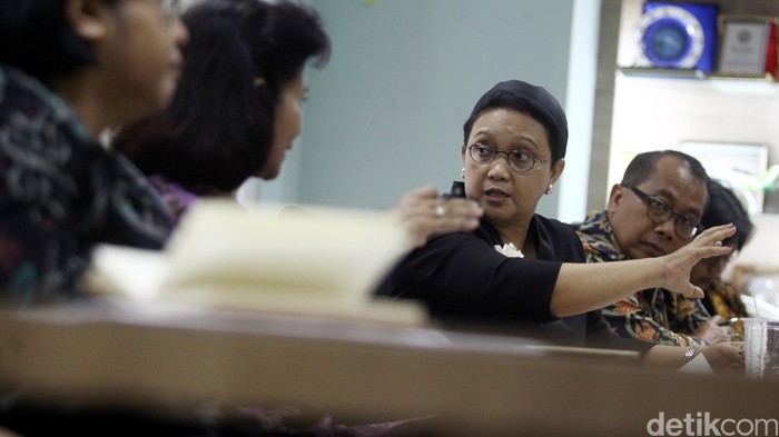 Cerita Menlu Retno Selamatkan Korban Human Trafficking Lewat WA