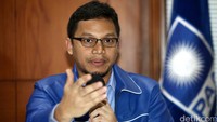 Pernyataan Aziz ditegaskan merugikan partai. Karena pernyataan itu kemudian direspons keras oleh parpol pendukung pemerintah dan seolah-olah PAN adalah partai yang haus kekuasaan.