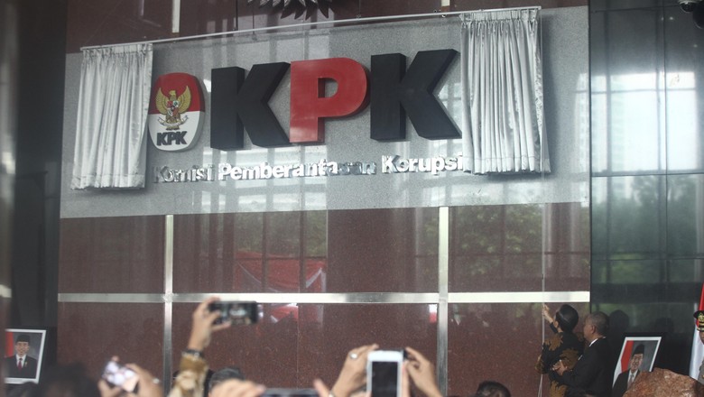 Wakil Ketua DPRD Jabar Absen Jadi Saksi Kasus Bupati Cianjur Wakil Ketua DPRD Jabar Absen Jadi Saksi Kasus Bupati Cianjur