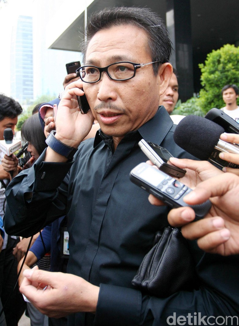 Pengacara Bantah Herman Hery Pukul Ronny di Busway Pengacara Bantah Herman Hery Pukul Ronny di Busway