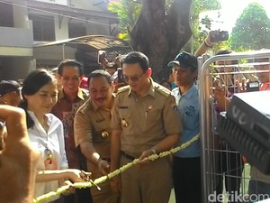 Ahok Resmikan RPTRA Meruya Utara: Kalau Tidak Dibantu CSR Lama Selesai