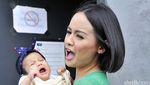 Joanna Alexandra dan Putrinya yang Mungil