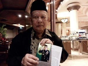 Ayah Irjen Tito Menelusuri Silsilah Keluarga Hingga Surabaya