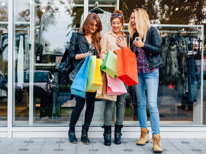 Selain Usir Stres, Belanja Barang Bikin Orang Merasa Bahagia Lebih Lama