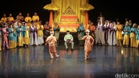 Sebuah pertunjukan Seni Budaya Melayu dengan tema “Marwah Bumi Melayu” digelar di Gedung Kesenian Jakarta. Istimewa.
