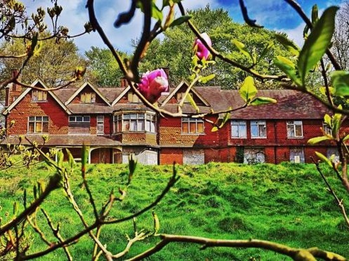 Rumah Penulis Sherlock Holmes Gagal Direnovasi