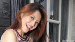 Natalie Zenn dan Anjing Pudel Kesayangannya