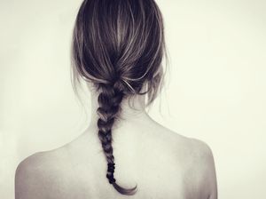 Tak Keramas Selama 2 Tahun, Wanita Ini Klaim Rambutnya Lebih Sehat