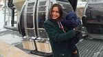 Senangnya Jessica Iskandar Main Salju Bareng si Mungil El