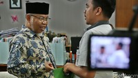 Perwakilan FPM NTT, Adnan diterima Ketua MKD Surahmah Hidayat.