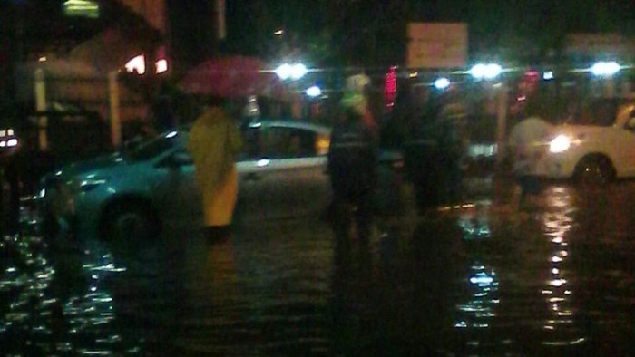 Begini Banjir dan Detik-detik Sebelum 2 Korban Tewas Tersengat Listrik