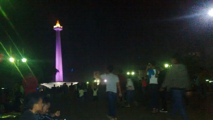 Sambut Tahun Baru, Monas Jadi Rekreasi Keluarga Murah Meriah