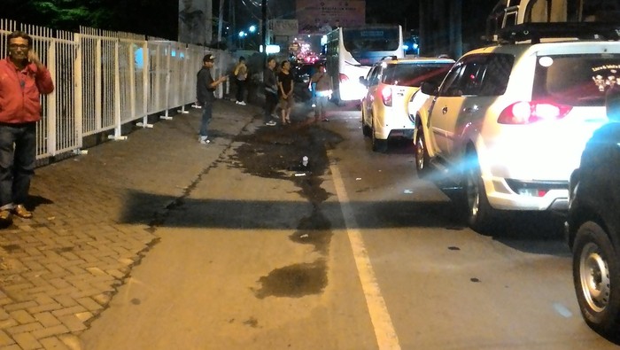 Macet Total, Kendaraan Parkir ke Arah Puncak