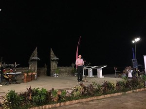 Ramaikan Pergantian Tahun, Ahok Sempat Nyanyi Hujan Gerimis Aje di Ancol