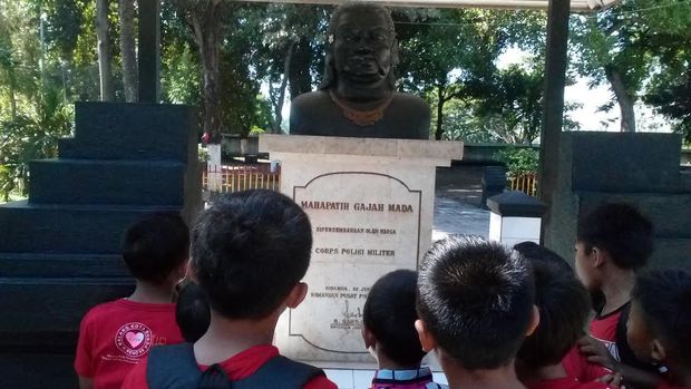Gajah Mada Ucapkan Sumpah Palapa di Blitar? Awas, Cek Lagi Kebenarannya