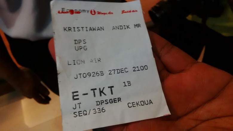 Pengakuan Penumpang Lion Air Soal Pintu Pesawat Bergetar: Pramugari Gemetar dan Berdoa Pengakuan Penumpang Lion Air Soal Pintu Pesawat Bergetar: Pramugari Gemetar dan Berdoa