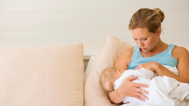Fakta di Balik 5 Mitos Menyusui yang Sering Beredar/ Foto: thinkstock Fakta di Balik 5 Mitos Menyusui yang Sering Beredar/ Foto: thinkstock