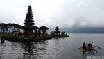 Foto: Eksotisnya Pura Ulun Danu Bratan Dijepret Kamera
