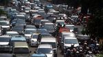 Ruas Jalan Menuju Ragunan Macet Total