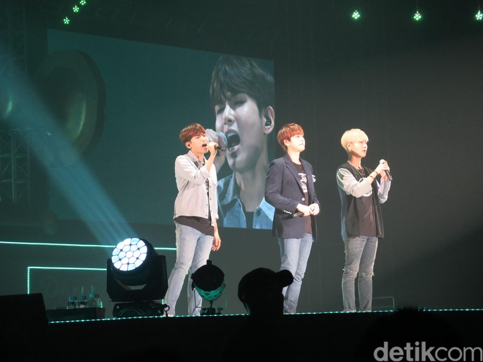 Phonograph, Suguhan Lagu Bagus dari KRY yang Nggak Ada di Super Show!