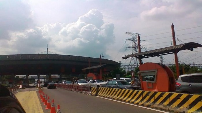 Wush! Lalin Tol Tangerang Menuju Merak Ramai Lancar