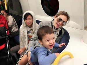 Mengintip Keseruan Nikita Mirzani Liburan di Hongkong