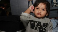 Pose Atreya di depan kamera. Pool/Gusmun/detikFoto.