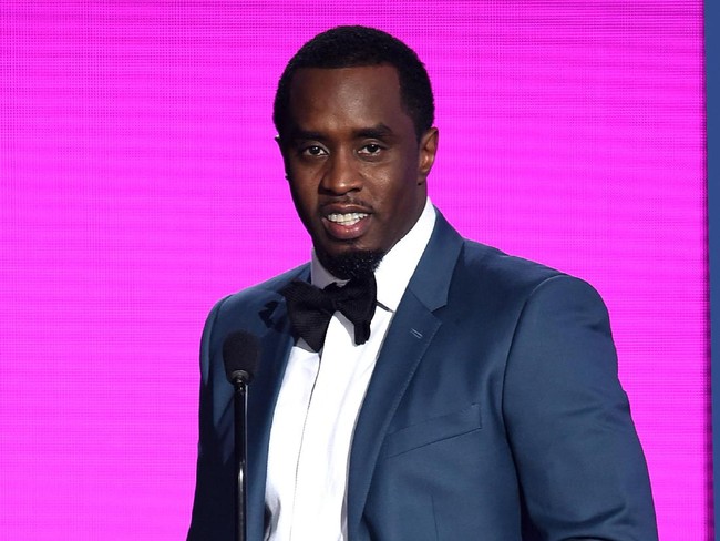 LOS ANGELES, CA - NOVEMBER 22:  Recording artist Sean Diddy Combs speaks onstage during the 2015 American Music Awards at Microsoft Theater on November 22, 2015 in Los Angeles, California.  (Photo by Kevin Winter/Getty Images)