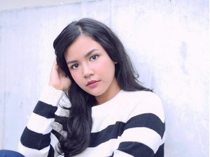 Kenalkan Sabila, Fotografer Cantik yang Mirip Raisa