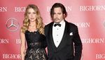 Tampil dengan Johnny Depp, Amber Heard Cantik Bergaun Hitam