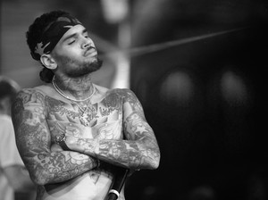 Chris Brown Diklaim Berniat Bunuh Mantan Kekasih