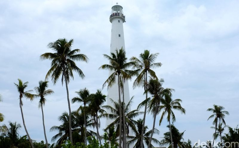 Menara mercusuar pulau Bangka. dikhy sasra/ilustrasi/detikfoto