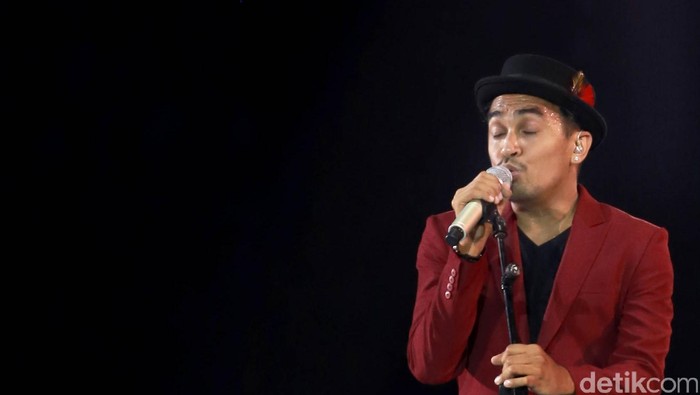 Glenn Fredly di konser Menanti Arah Glenn Fredly di konser Menanti Arah