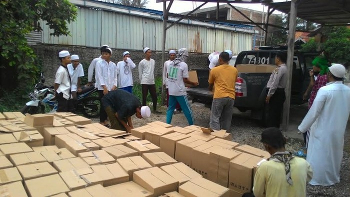 Gandeng Ormas, Polsek Pakuhaji Tangerang Razia Miras