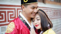 Chelsea dan Glenn bak ratu dan raja Korea. (Instagram/chelseaoliviaa; go.plus)
