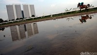Pacuan kuda ini terletak di Pulomas, Jakarta Timur.