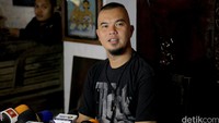 Menurut Dhani, sebagai mantan istri seharusnya Maia tidak perlu menanggapi pernyataan Mulan ketika diwawancarai Deddy Corbuzier. Pool/Ismail/detikHOT.
