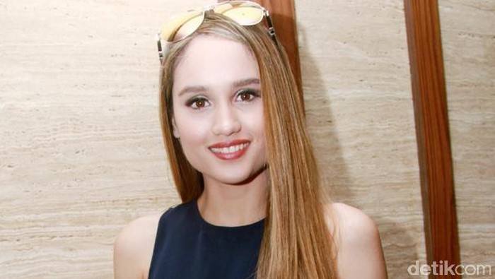 Cinta Laura Klaim Dapat Peran di Film Amerika