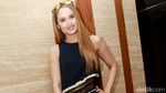 Si Cantik Cinta Laura yang Lagi Kasmaran