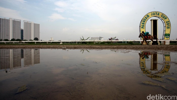 105 Bangunan di Kawasan Pacuan Kuda Pulomas Ditertibkan Besok