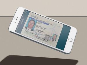 Bikin Iri, Tunjukkan SIM Cuma Keluarkan HP di Negara Ini