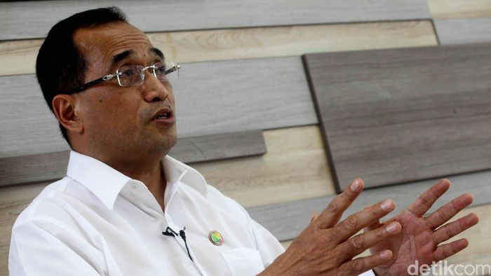 Dirut Angkasa Pura II Budi Karya Sumadi Direktur Utama Angkasa Pura II Budi Karya Sumadi. Hasan Al Habshy/detikFoto.