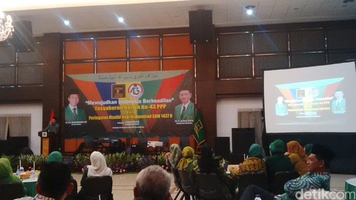 Hasto dan Elite Parpol Pendukung Pemerintah Hadiri Harlah PPP ke-43